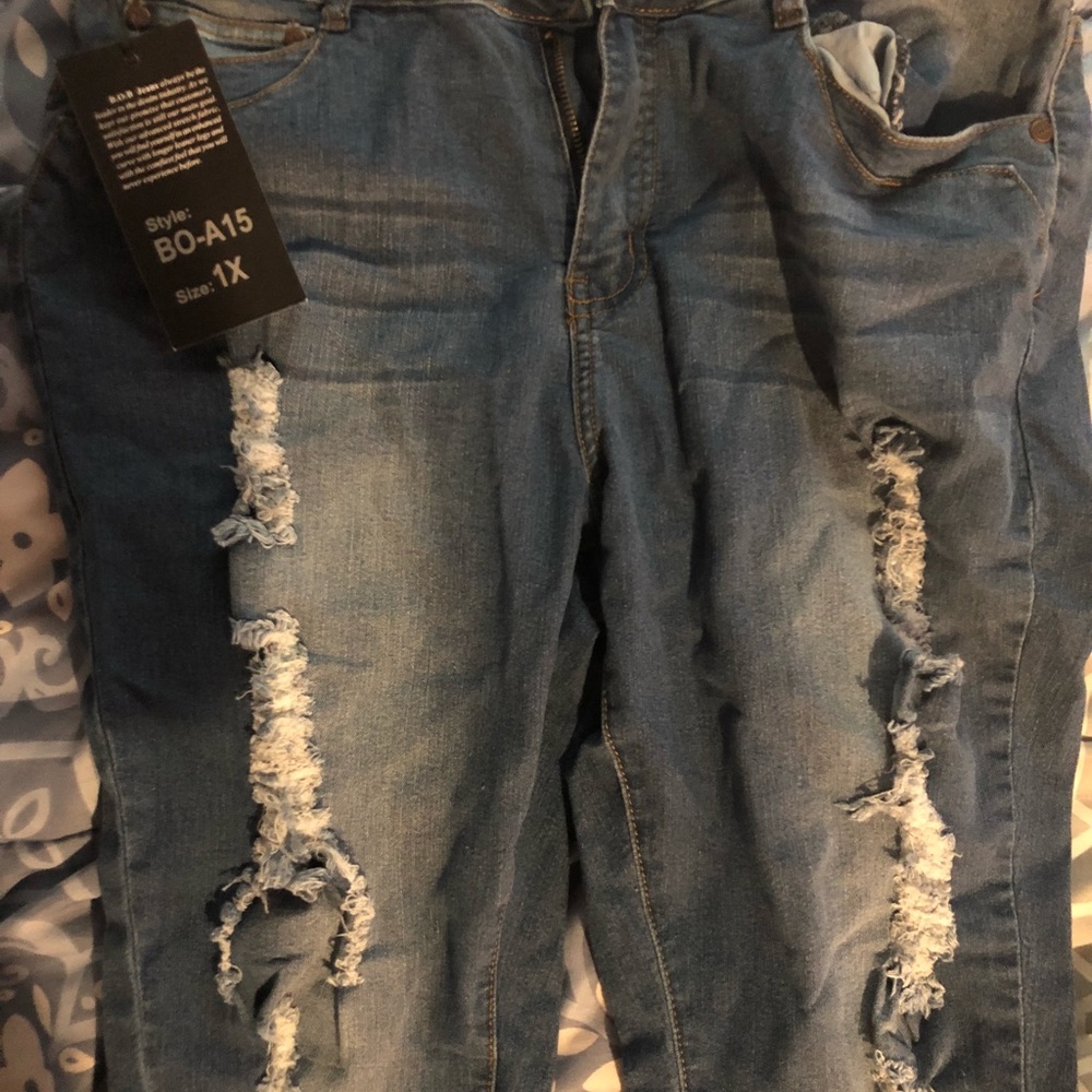 Jeans - Picture 3 of 3